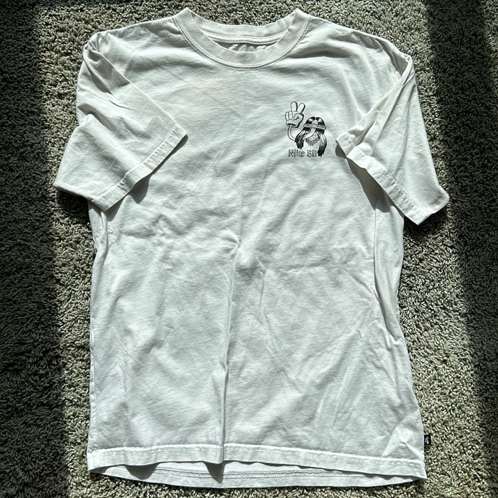 Nike SB shirt